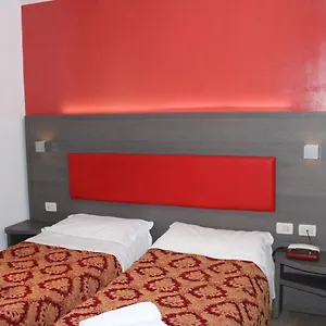 Center 2 Hotel
