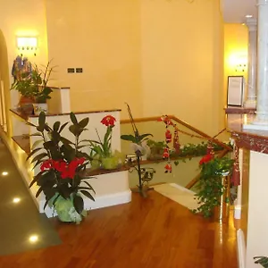 3* Hotell Dina