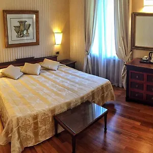 Hotel Cecil, Roma